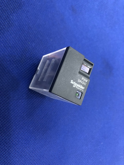 Relay trung gian Schneider RXM4LB2BD